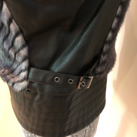 Fashionable Vest , l Fur , Animal print & leather - Picture 4 of 8